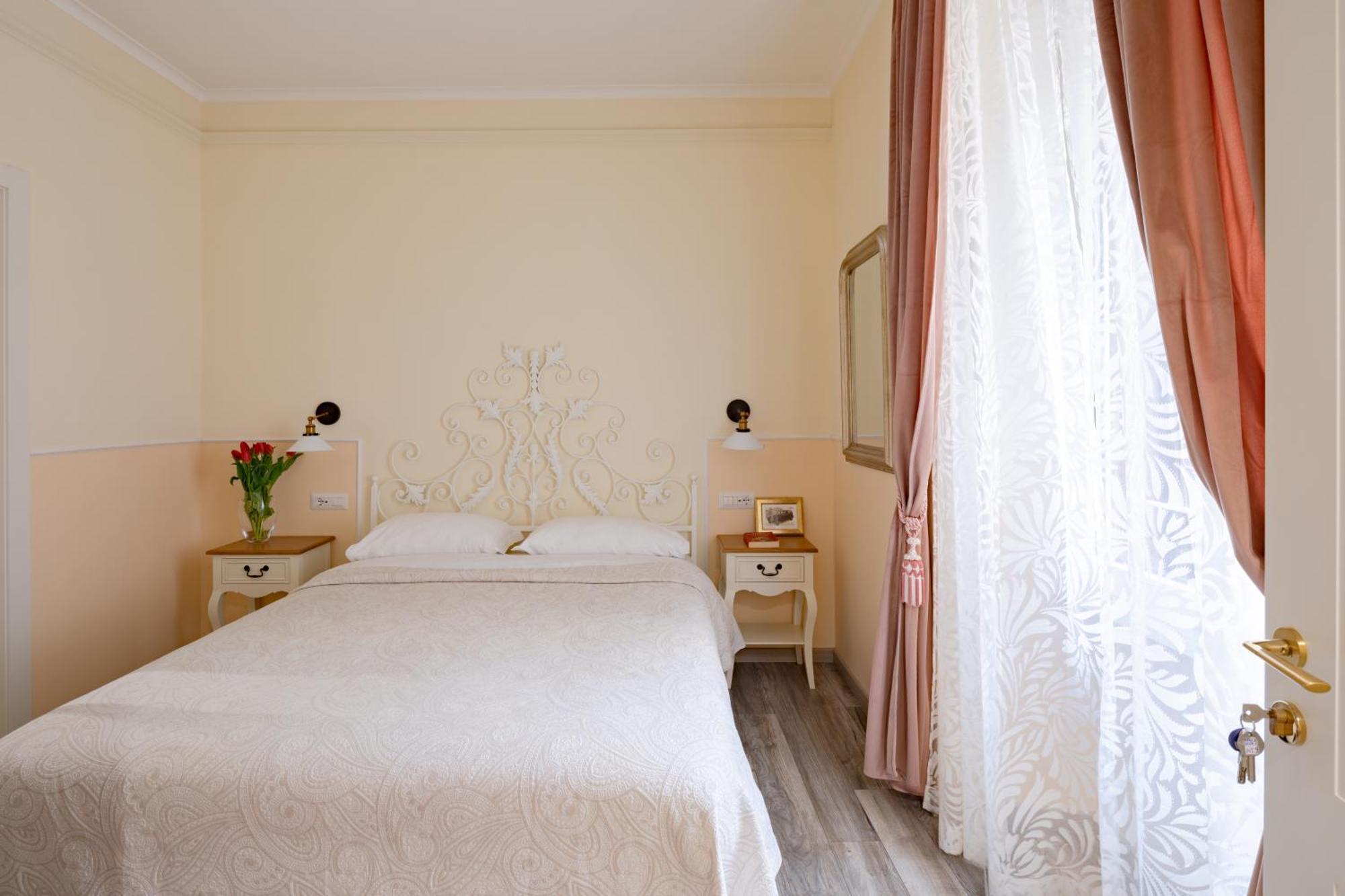 Dante'S In Vaticano 2 โรม ภายนอก รูปภาพ